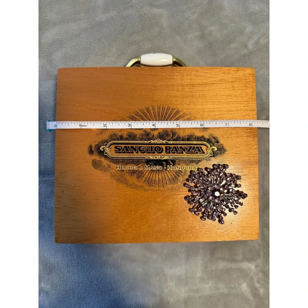 Vintage Sancho Panza Cigar Box Jewelry Box w/‎ Purple Silver Rhinestone Brooch